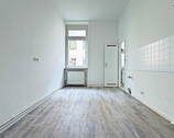 Großzügige Küche I - Etagenwohnung mit 45,00 m&sup2; in Wiesbaden zum Kaufen