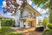Terrasse - Weitblick genießen. Traumhaus in bester Lage.