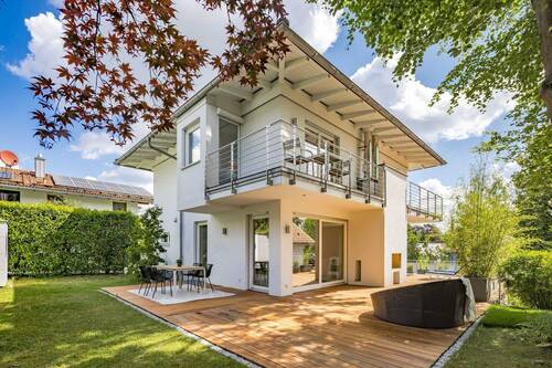 Terrasse - Weitblick genießen. Traumhaus in bester Lage.