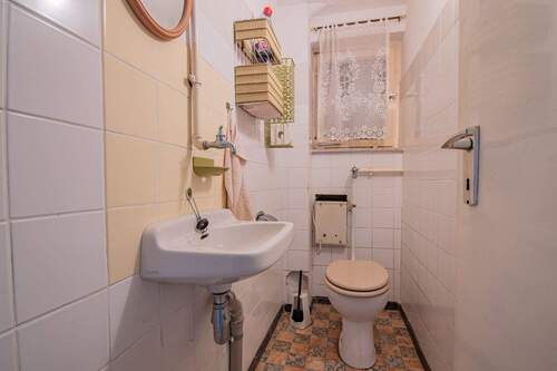WC UG - 
