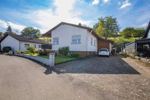 Außen1 - 6 Zimmer Einfamilienhaus zum Kaufen in Lauchringen