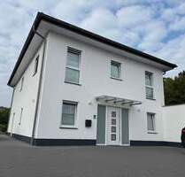 Neuwertiges, massiv gebautes Einfamilienhaus in ruhiger und familienfreundlicher Wohnlage von Flammersfeld