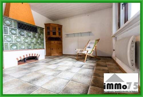 Wohnzimmer - 4 Zimmer Einfamilienhaus zum Kaufen in Mühlacker