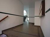 Hausflur - Etagenwohnung mit 74,00 m² in Chemnitz zur Miete