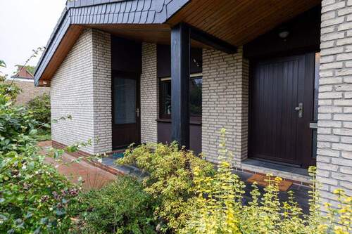 Eingang - Einfamilienhaus mit 111,00 m² in Delmenhorst zur Miete