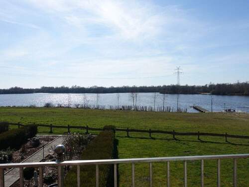 Meerblick - Etagenwohnung mit 50,00 m&sup2; in Großefehn zur Miete