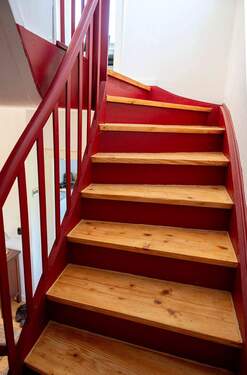 Originale Holztreppe ins OG - 
