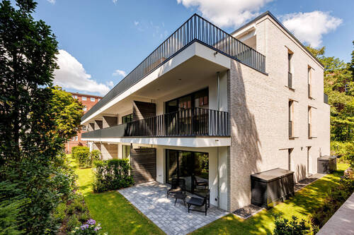 Hofgarten Südansicht - Bezugsfertige, barrierefreie 2-Zi-Wohnung mit Terrasse im Grünen - Neubau in Hamburg-Winterhude