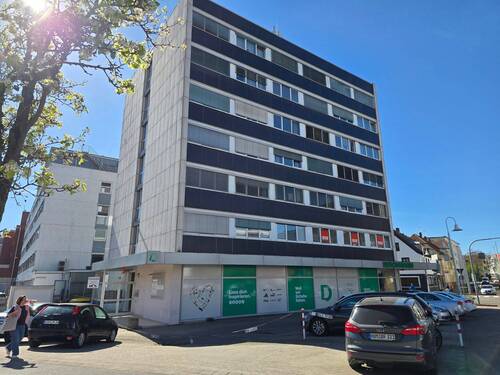 Außenansicht - Zentral in HOM mit Aufzug, Wohnung im 6. OG