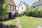 Grundstück - 1 Zimmer Mehrfamilienhaus, Wohnhaus in Adelebsen
