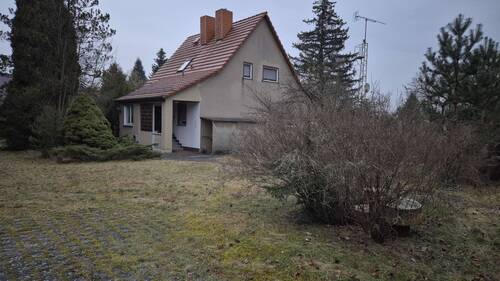Hausansicht - EFH mit großem Grundstück - 150.000,00 EUR Kaufpreis, ca.  94,00 m² Wohnfläche