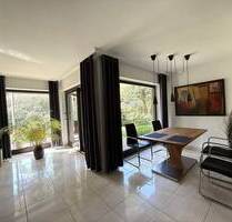 Freiwerdende Erdgeschosswohnung mit großem Wohnbereich und Terrasse in Müngersdorf - Köln