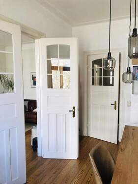 Wohn-/Esszimmer mit Doppeltür - 3 Zimmer Etagenwohnung in Hamburg