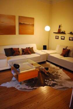 Gemütlich wohnen mit Stuck - Etagenwohnung mit 70,00 m&sup2; in Hamburg zum Kaufen