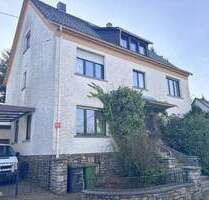 Bringen Sie dieses Schmuckstück wieder zum Strahlen! Immobilie mit Charakter und großzügigem Garten in Nauort