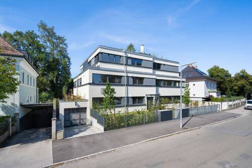 Hausansicht Strassenseite - 