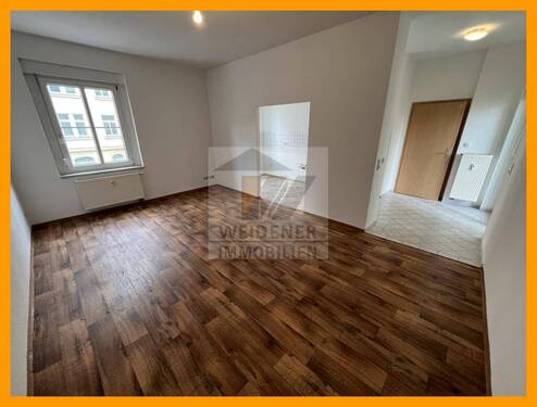 Wohnen & Küche - Mit Aufzug! Schöne 2-Raum-Whg. mit Balkon, Bad mit Wanne & Dusche! In der Geraer-Innenstadt!
