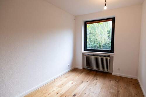 Zimmer 2 - 