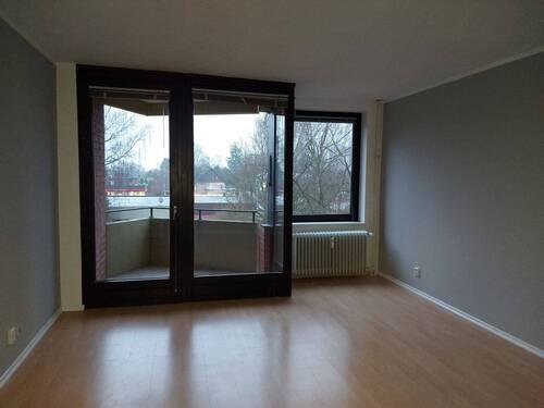 Wohnzimmer - 2 Zimmer Etagenwohnung in Hamburg