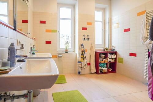 Bad - Etagenwohnung mit 139,90 m&sup2; in Augsburg zum Kaufen