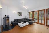 Wohnzimmer EG - 7 Zimmer Doppelhaushälfte zum Kaufen in Pforzheim / Büchenbronn