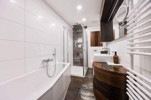 Badezimmer - Etagenwohnung mit 90,00 m² in Nürnberg zum Kaufen