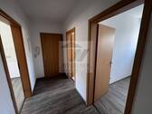 Flur - 2 Zimmer Etagenwohnung zur Miete in Gera