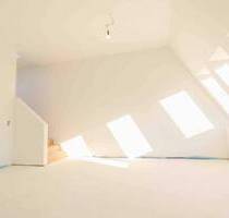 Wohnen über den Dächern: 3-Zimmer-Wohnung mit privater Aufdachterrasse in Lankwitz - Berlin
