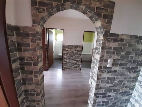 Flur - 79 m² mit Balkon im 3. OG! 3-Zimmer-Wohnung sucht kreative Heimwerker – 1 Monat kaltmietfrei!