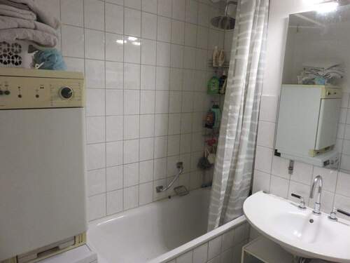 Bad mit Badewanne - 