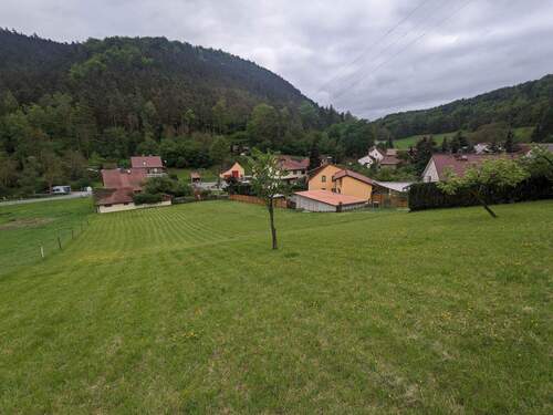 Blick Richtung Süden - ++++ Malerisch gelegenes Baugrundstück ++++