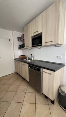Einbauküche Hartig-2 - 3 Zimmer Etagenwohnung zum Kaufen in Dresden