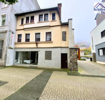 Schmuckes Reihenendhaus mit Ladenlokal an der Lennepromenade - Altena