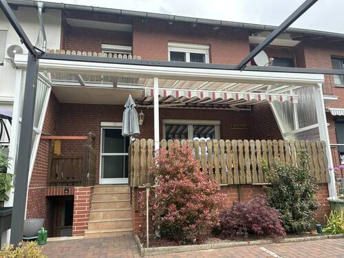 überdachte Terrasse - 4 Zimmer Reihenmittelhaus zum Kaufen in Diepholz
