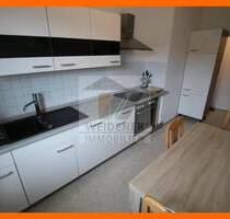 Süd-Balkon, Bad mit Wanne & Dusche - Ruhige Lage mit Blick ins Grüne! - Gera Innenstadt