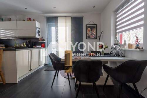 Küche mit Essbereich - 