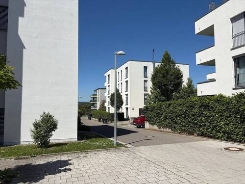 Aussen - Blaustein-Ehrenstein Schöne helle 4-Zimmer Whg. im Erdgeschoss mit Garten