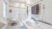 Badezimmer im Erdgeschoss - 