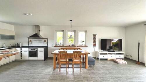 Essbereich mit offener Küche - 