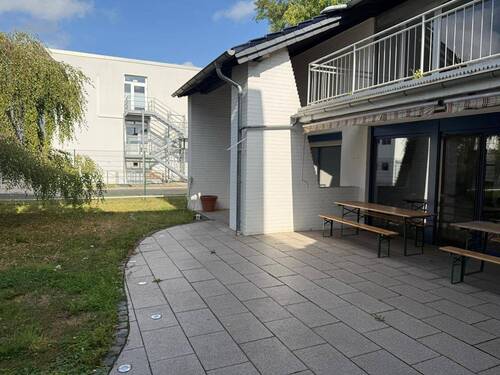 Vorderhaus TerrasseGarten - 