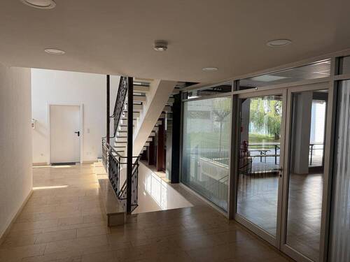 Vorderhaus Eingang - 