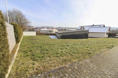 Grundstück Teilansicht 2 - Bebaubares Grundstück in Eppingen-Kleingartach