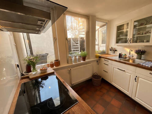 Küche mit Einbauküche - 4 Zimmer Reihenmittelhaus in Braunschweig