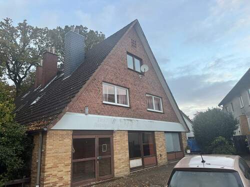 Ansicht (Fenster werden erneuert (weiss) - ***GEWERBEFLÄCHE MIT GESTALTUNGSFREIHEIT - IHRE CHANCE IM HERZEN VON ROSENGARTEN KLECKEN***