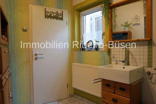 ! Das Bad im Nebengebäude (EG) - 