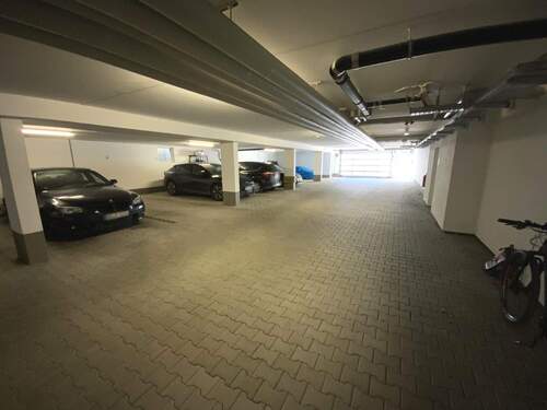 Tiefgarage - 