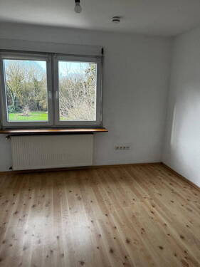 Wohnen - Provisionsfreie 2-Raum-Wohnung mit Aussicht in Bergisch-Neukirchen