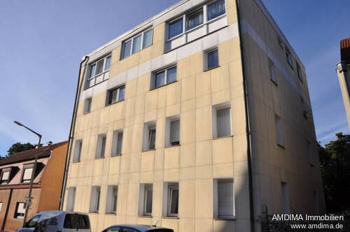 Haus - Vorderseite - 3 Zimmer Etagenwohnung zur Miete in Stein