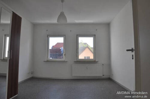 Arbeits- oder Schlafzimmer - 