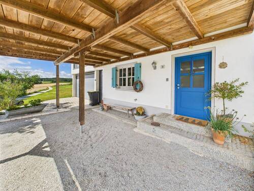 Eingang - Einfamilienhaus mit 220,00 m&sup2; in Niederviehbach / Oberviehbach zum Kaufen